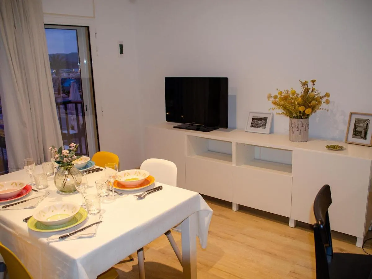 Narcis Monturiol - Apartamento Con Terraza Y Vistas A La Playa Del Port De Llanca. - Es-228-79 0*, Llanca Spain